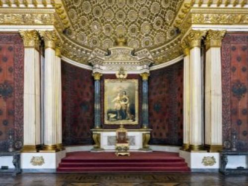 Определяемся в 2022 году с лучшими потолочными галтелями. Виды потолочных плинтусов и особенности выбора 2022 г. 13