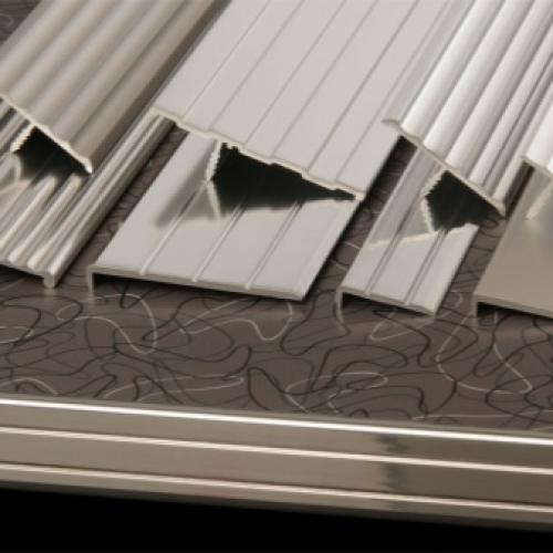 Потолочные плинтуса из полиуретана своими руками. Плинтус потолочный полиуретановый 11