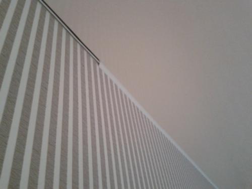 Как вставить заглушку в натяжной потолок. Особенности и порядок установки заглушки для натяжного потолка