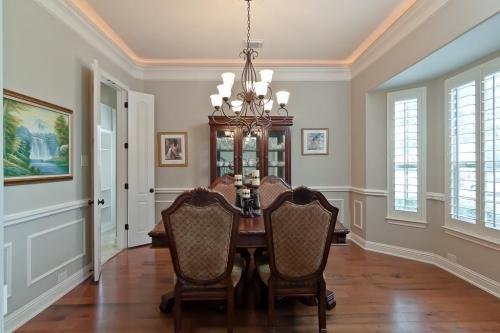 Как выбрать плинтус на потолок. Плинтуса из полистирола 25 Как выбрать плинтус на потолок. Плинтуса из полистирола 25