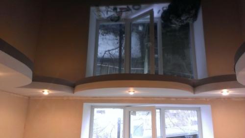 Чем заделать стык между потолком и стеной. Как заделать щель между стеной и потолком