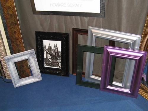 Что можно сделать из потолочных плинтусов. Как сделать рамку для картин из потолочного плинтуса