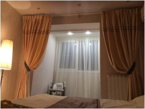 Установка потолочного карниза на натяжной потолок. Настенные карнизы