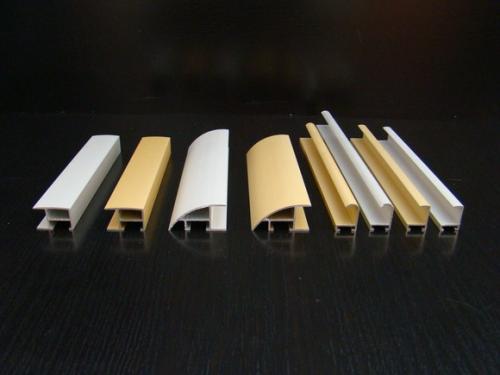 Крепление багета натяжного потолка к стене. Виды профиля для натяжного потолка