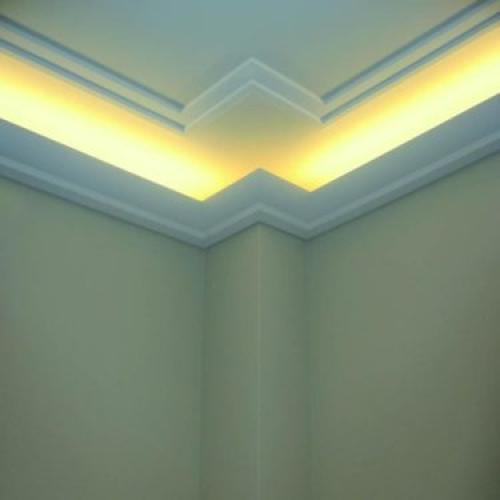 Подсветка штор натяжной потолок. Варианты карнизов для подсветки потолка