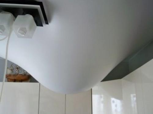 Минусы матовых натяжных потолков. Матовый потолок: возможности и недостатки 07 Минусы матовых натяжных потолков. Матовый потолок: возможности и недостатки 07