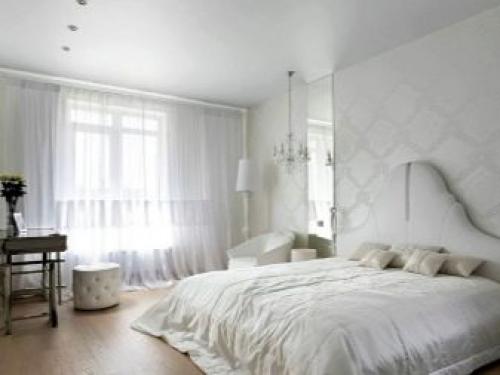 Минусы матовых натяжных потолков. Матовый потолок: возможности и недостатки 17 Минусы матовых натяжных потолков. Матовый потолок: возможности и недостатки 17