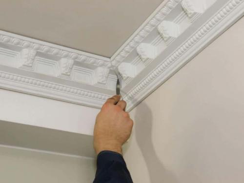 Как снять плинтус с натяжного потолка. Как снять бордюр с натяжного потолка?