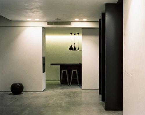 Интерьер без потолочного плинтуса. Красивые варианты отделки стен без плинтусов