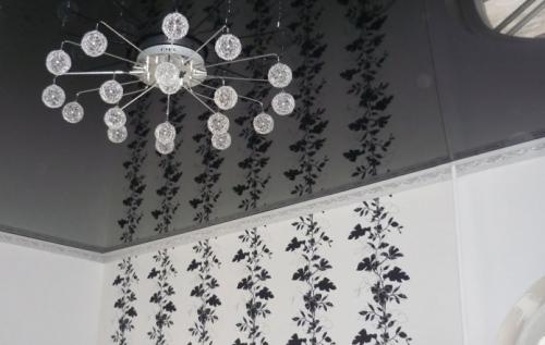 Выбираем потолочные плинтуса для натяжного.. Виды потолочных плинтусов для натяжных потолков