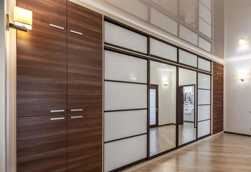 Закладная под натяжной потолок для шкафа-купе. Встроенный шкаф купе с натяжным потолком