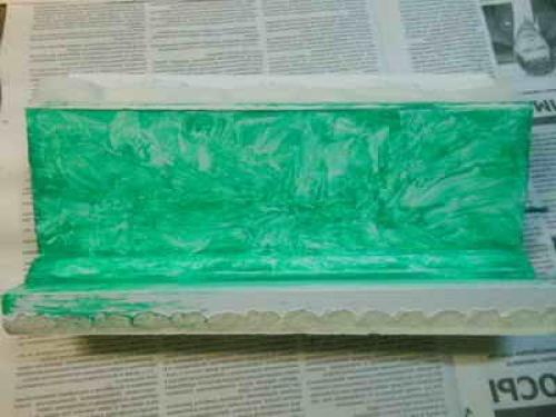 Как декорировать потолочный плинтус. Окраска плинтуса с имитацией малахита