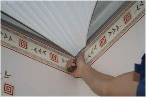 Рамка для натяжного потолка. Багет для натяжных потолков