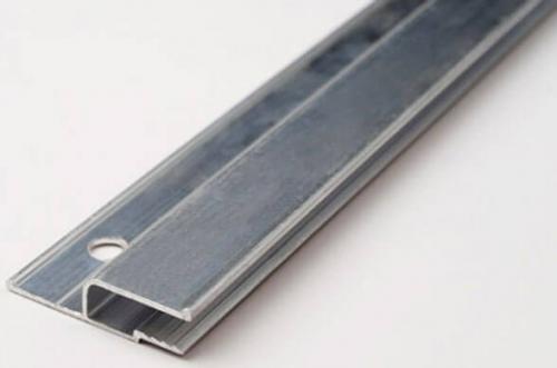 Какой стороной крепить багет для натяжного потолка к стене. Основные разновидности багетных профилей для каркаса натяжного потолка 24 Какой стороной крепить багет для натяжного потолка к стене. Основные разновидности багетных профилей для каркаса натяжного потолка 24