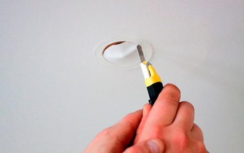 Крепление для люстры под натяжной потолок. Вешаем люстру на крюк