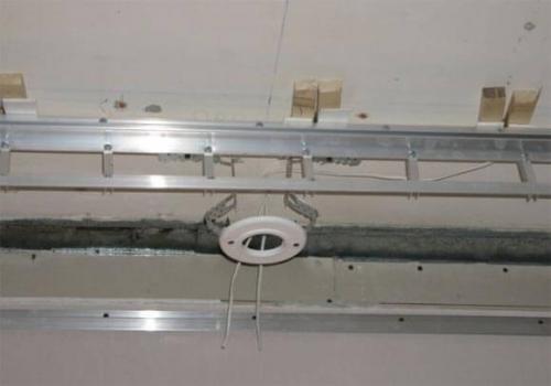 Профили для светодиодных лент в натяжных потолках. Светодиодные ленты и профили 06 Профили для светодиодных лент в натяжных потолках. Светодиодные ленты и профили 06