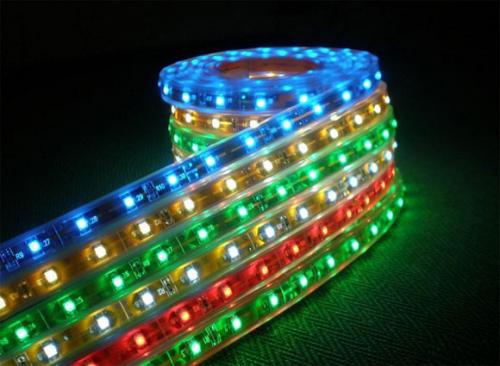 Плинтус для подсветки и светодиодной ленты. Выбор материалов для монтажа 02