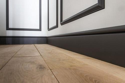 Плинтус скрытого монтажа. Особенности декоративного элемента