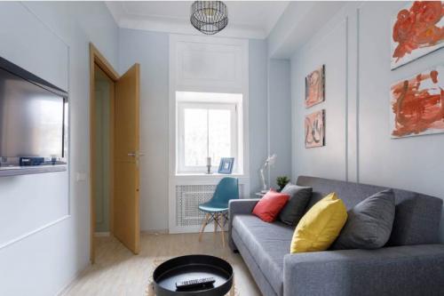 Современный плинтус для пола. Как выбрать плинтусы для пола – 50 фото и гид по выбору